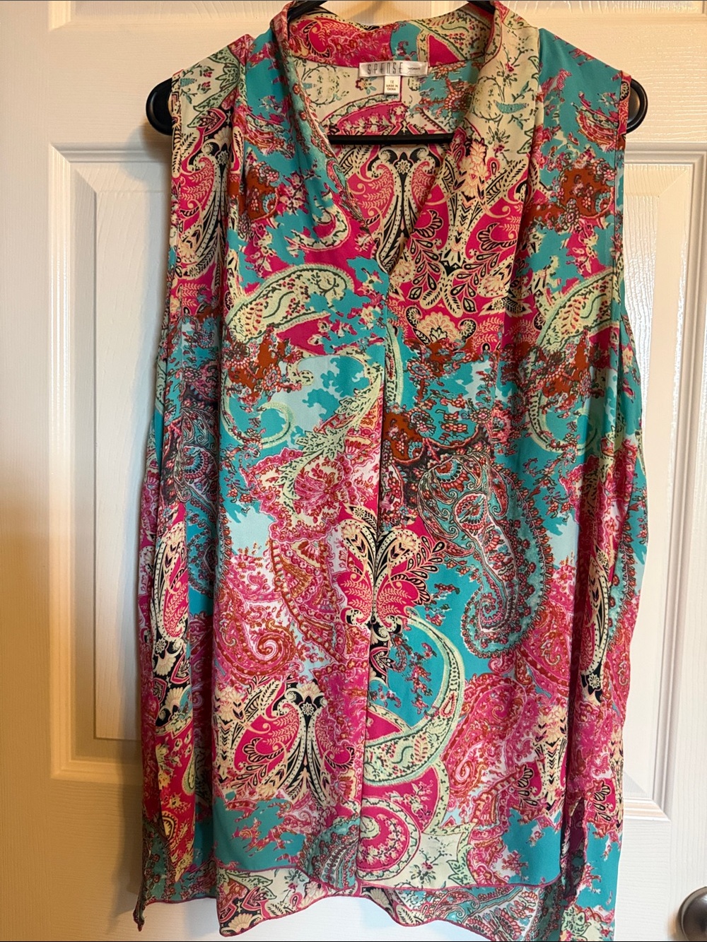 Spencer's Turquoise and Pink Paisley Sleeveless Blouse